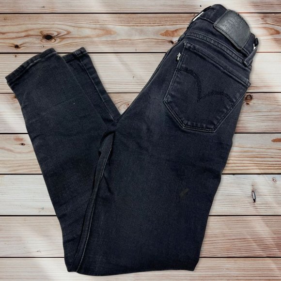 Levi's 710 Super Skinny Size 24 Black